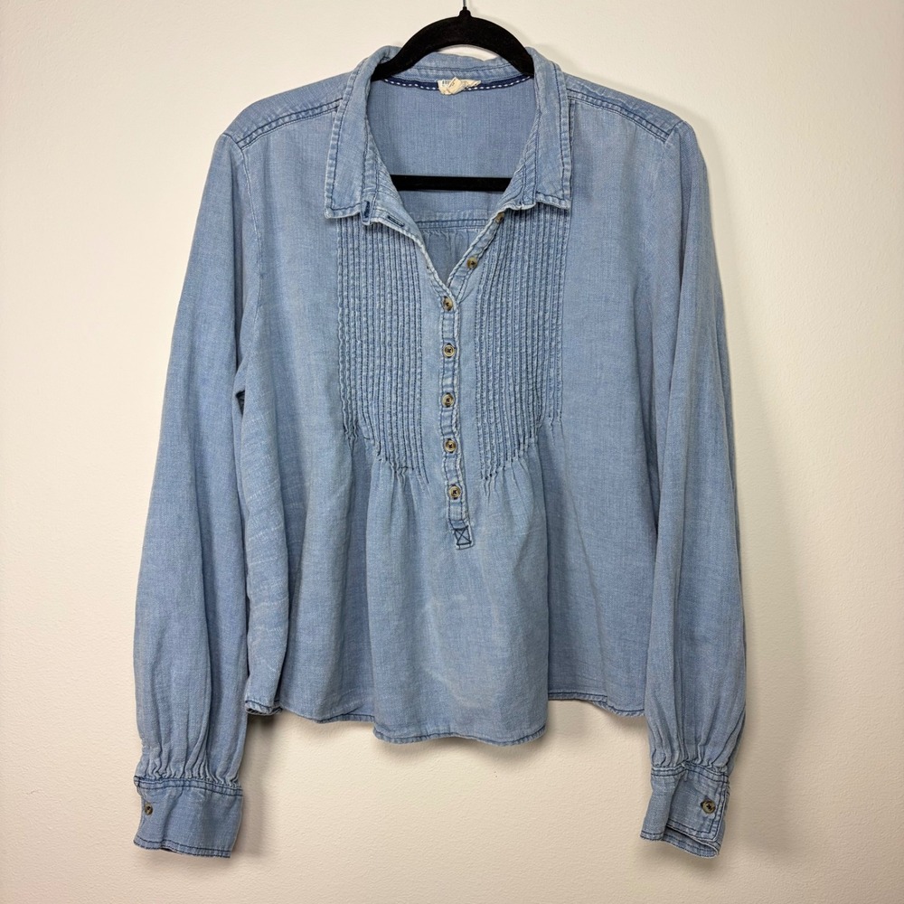 Pilcro and the Letterpress Denim Pintuck Henley Blouse Light Wash Blue XL